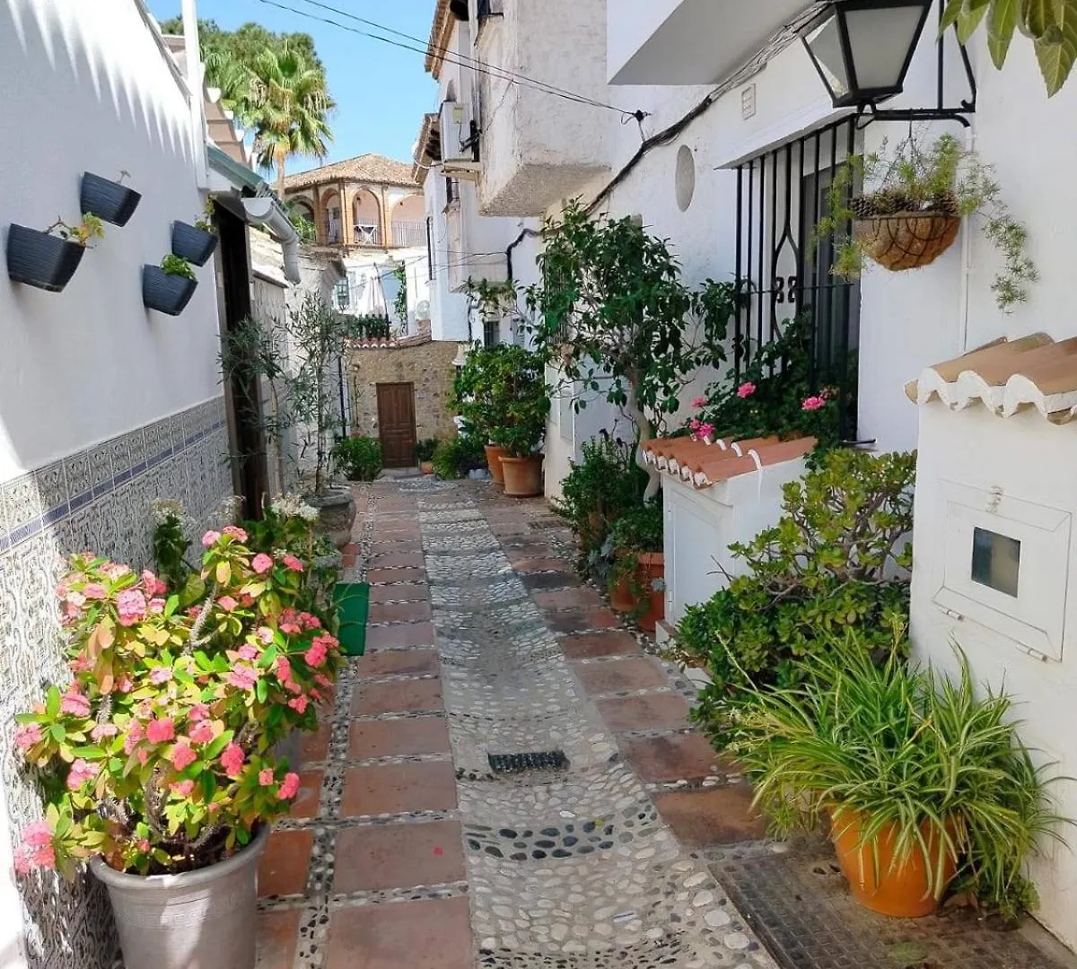 Casa Del Lilmonero - Cute Andalucian House 10M Walk To The Beach Marbella